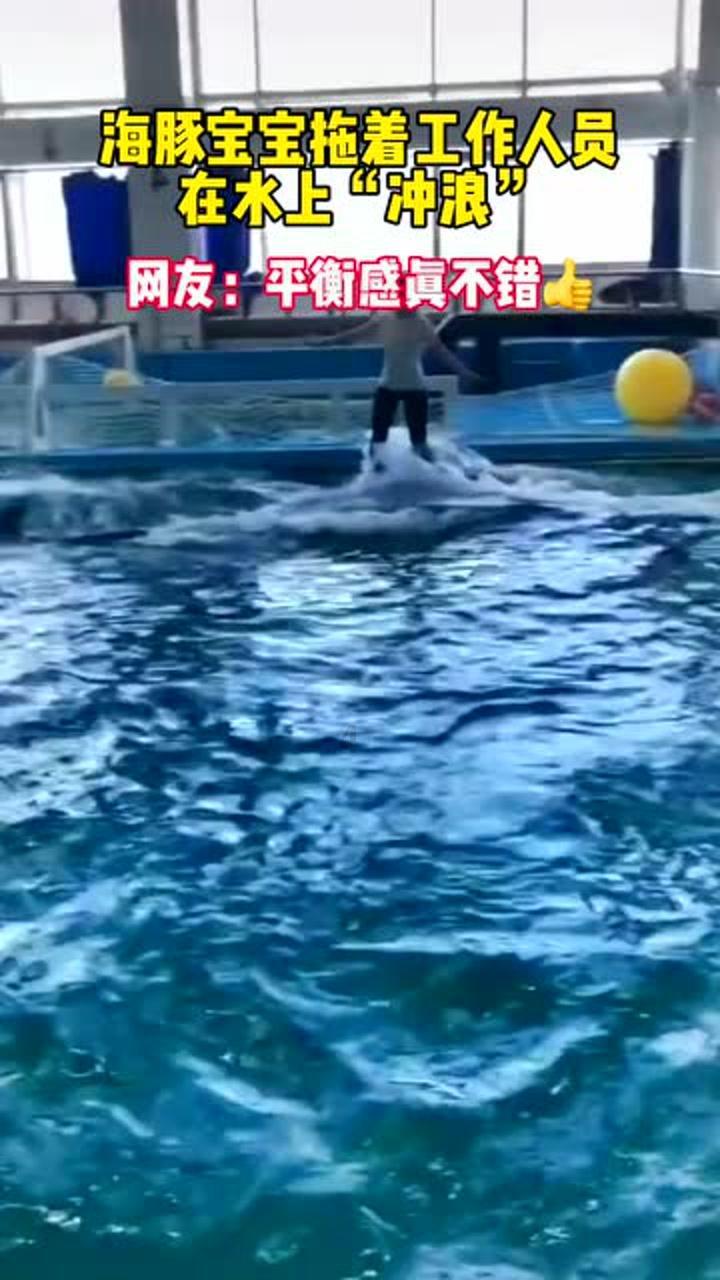 男孩对我说我们俩从来都不是谁等谁？游戏画面